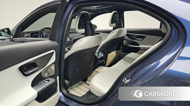 Mercedes-Benz C-Class W206 2024 Синий из Кореи, фото 2