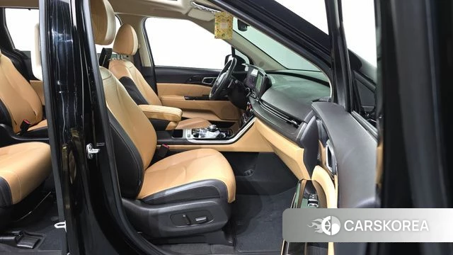 Kia Carnival 4th generation 2023 Черный из Кореи, фото 2