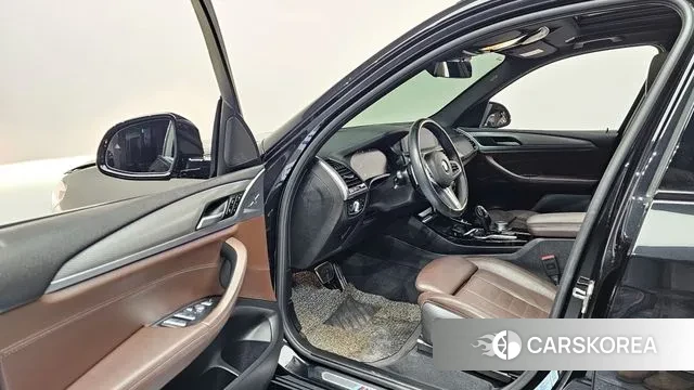 BMW X3 (G01) 2021 Черный из Кореи, фото 2