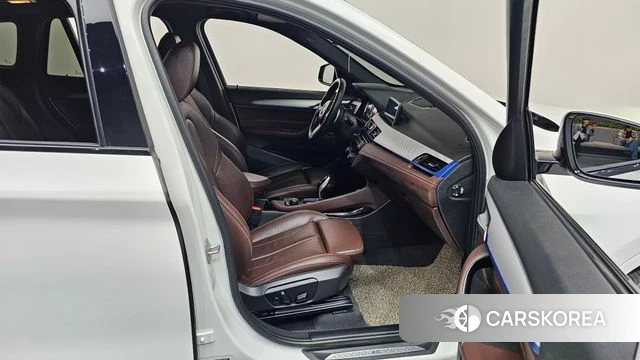 BMW X1 (F48) 2020 Белый из Кореи, фото 2