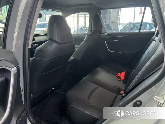 Toyota RAV4 2021 Темно-серый из Китая, фото 2