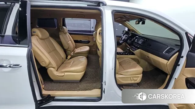 Kia The New Carnival 2019 Белый из Кореи, фото 2