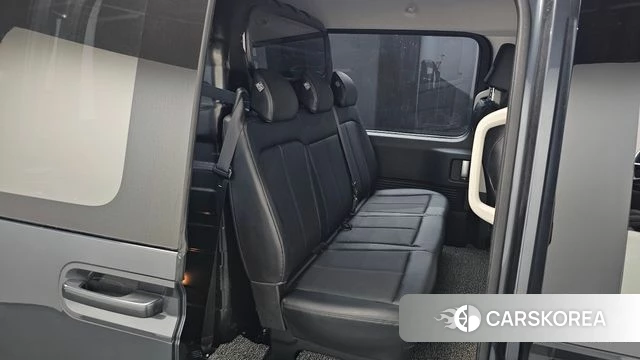 Hyundai Staria 2023 Серый из Кореи, фото 2