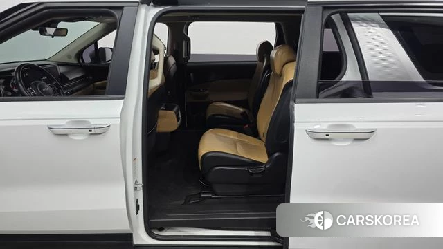 Kia Carnival 4th generation 2022 Белый из Кореи, фото 2