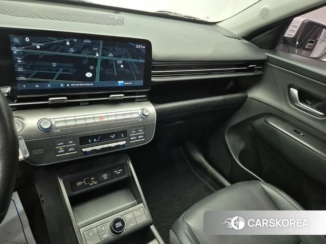 Hyundai Kona (SX2) 2023 Белый из Кореи, фото 2