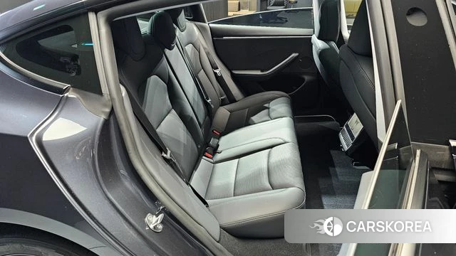 Tesla Model 3 2025 Серый из Кореи, фото 2