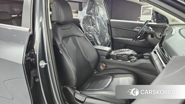 Kia Sportage 5th Generation Hybrid 2023 Серый из Кореи, фото 2