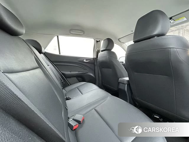 Kia KX1 2021 Белый из Китая, фото 2