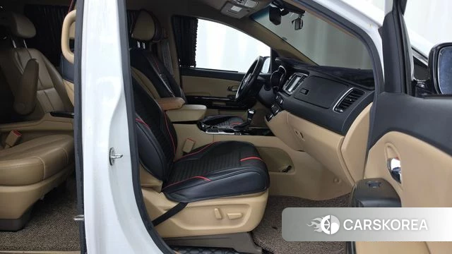 Kia The New Carnival 2018 Белый из Кореи, фото 2