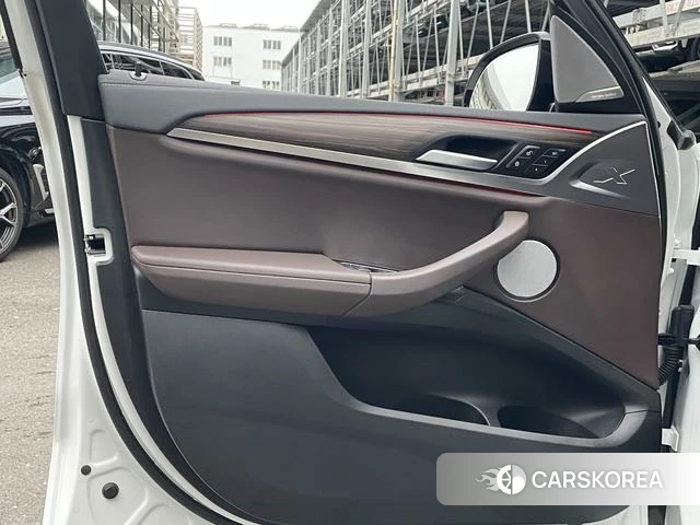 BMW X3 2023 Белый из Китая, фото 2