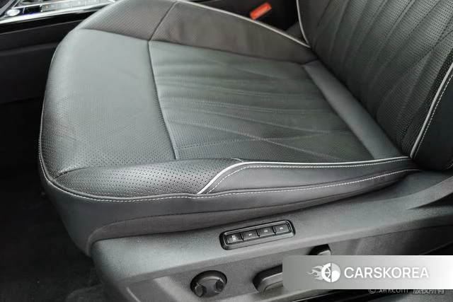 Volkswagen Passat 2022 Черный из Китая, фото 2