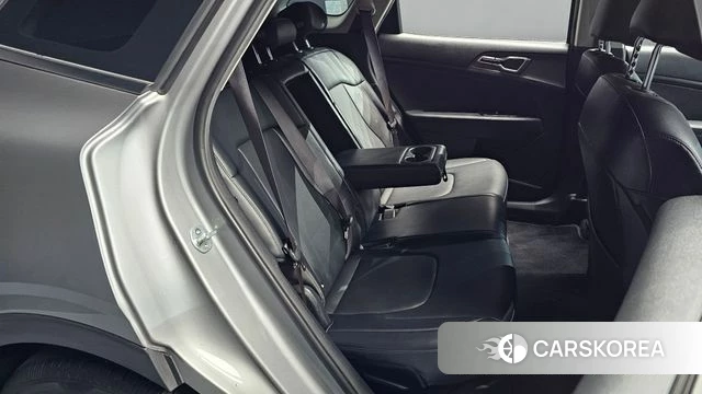 Kia Sportage 5th Generation 2022 Серебристо-серый из Кореи, фото 2