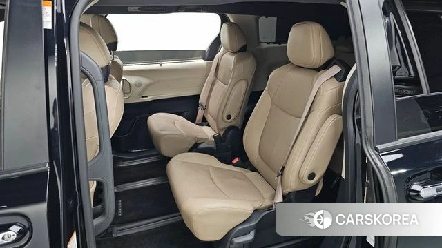 Toyota Sienna 4th Generation 2021 Черный из Кореи, фото 2
