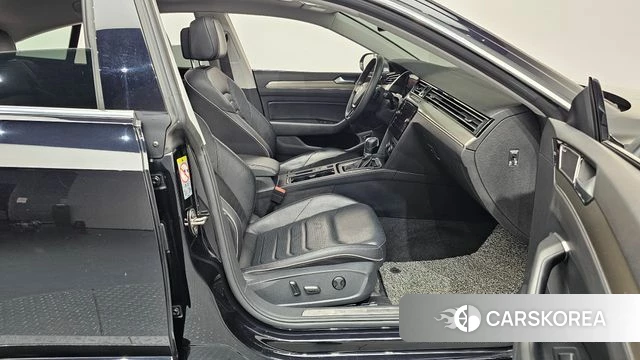 Volkswagen Arteon 2019 Черный из Кореи, фото 2