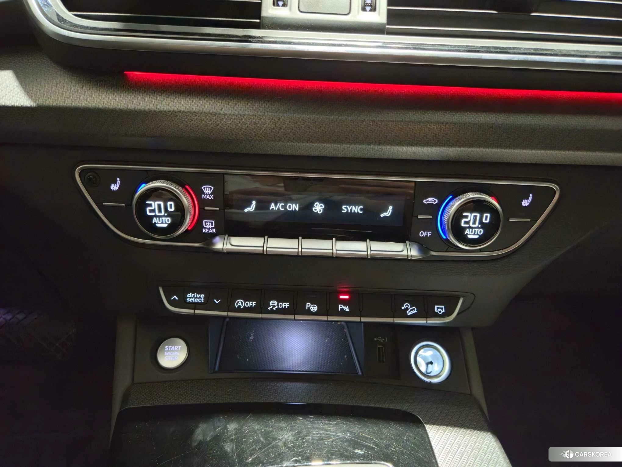 Audi Q5L 2020 Серебристо-серый из Китая, фото 2