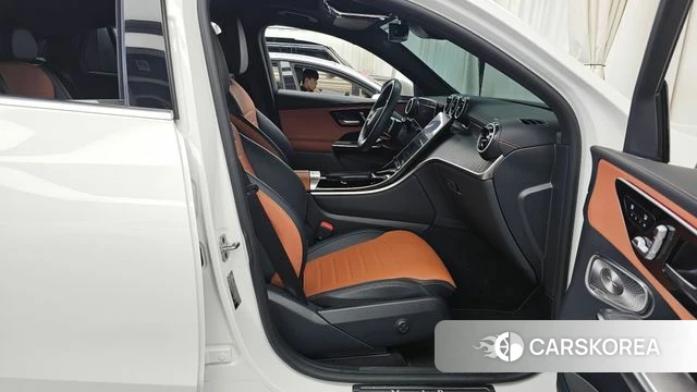 Mercedes-Benz GLC-Class X254 2024 Белый из Кореи, фото 2