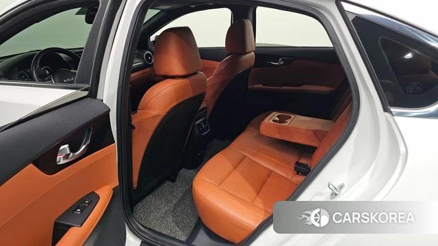 Kia The New K3 2nd generation 2022 Белый из Кореи, фото 2
