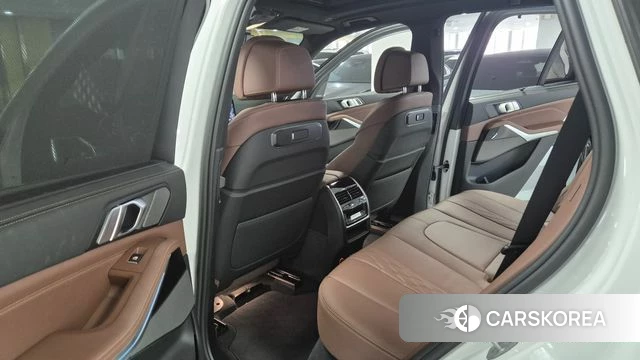 BMW X5 (G05) 2025 Белый из Кореи, фото 2