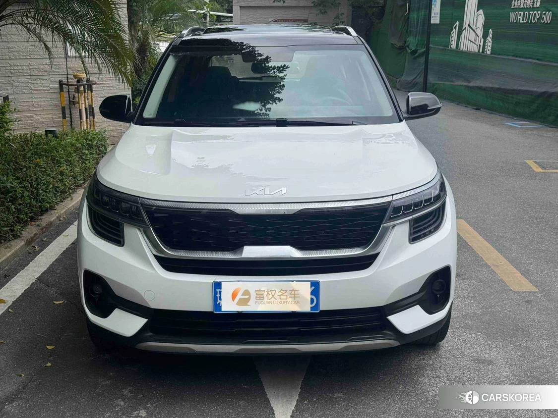 Kia KX3 2021 Белый из Китая, фото 2