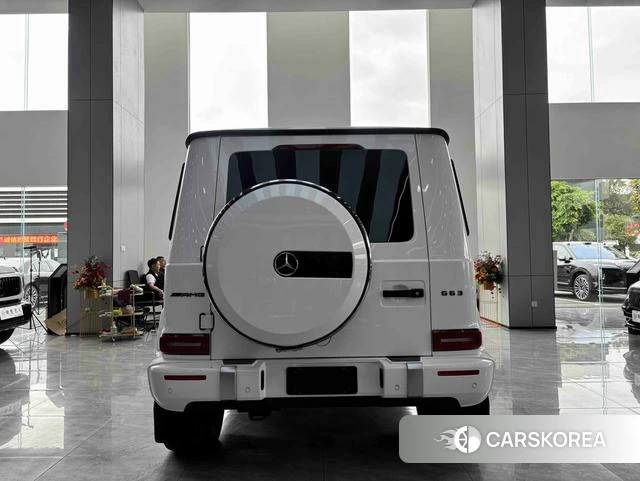 Mercedes-Benz G-Class 2024 Белый из Китая, фото 2