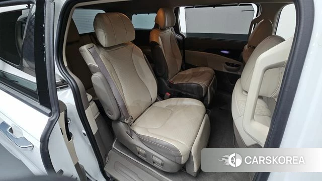 Kia Carnival 4th generation 2023 Белый из Кореи, фото 2