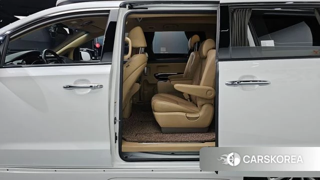 Kia The New Carnival 2019 Белый из Кореи, фото 2