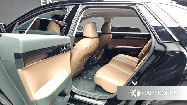 Hyundai Grandeur Hybrid (GN7) 2023 Черный из Кореи, фото 2