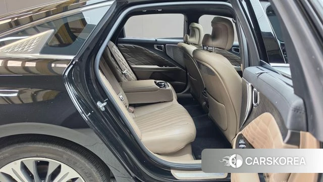 Kia K8 Hybrid 2023 Черный из Кореи, фото 2