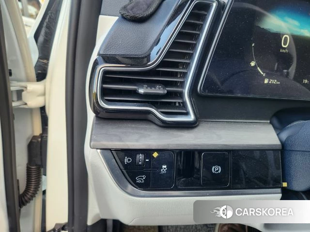Kia Sportage 5th Generation 2022 Белый из Кореи, фото 2