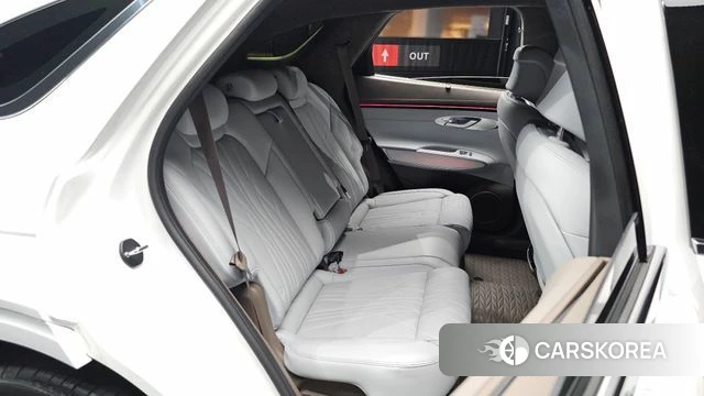Genesis GV70 2025 Белый из Кореи, фото 2