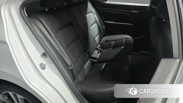 Hyundai Avante AD 2018 Белый из Кореи, фото 2