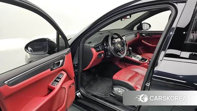 Porsche Macan 2022 Черный из Кореи, фото 2