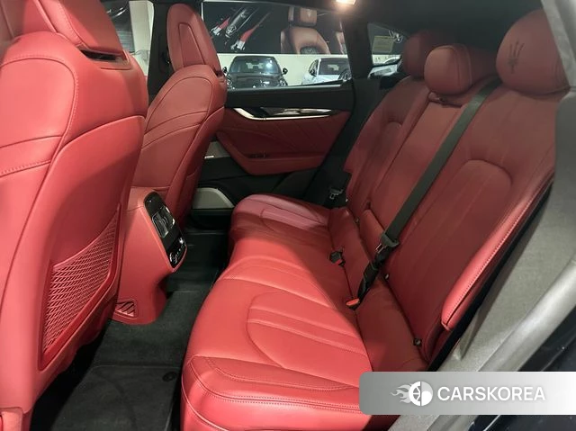 Maserati Levante 2023 Синий из Кореи, фото 2