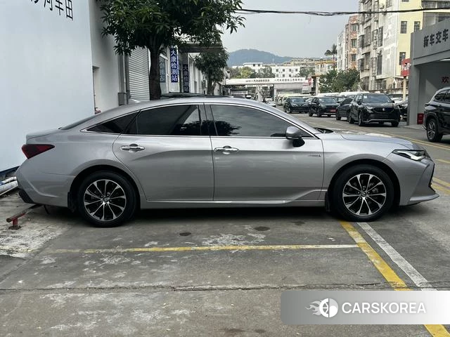 Toyota Avalon 2022 Серебристо-серый из Китая, фото 2