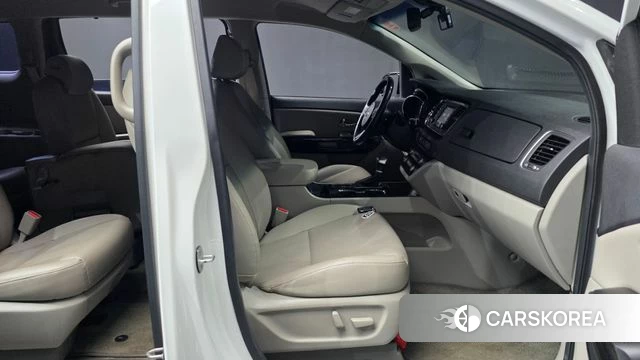 Kia The New Carnival 2019 Белый из Кореи, фото 2