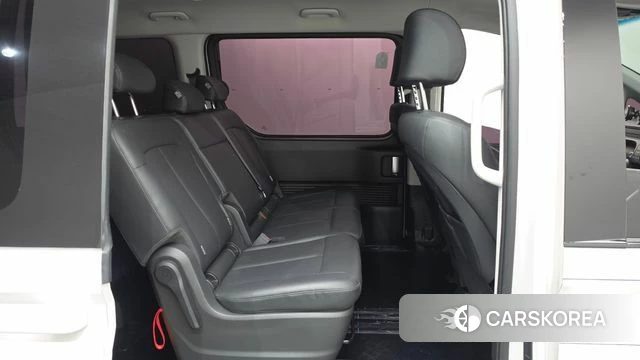 Hyundai Staria 2024 Белый из Кореи, фото 3