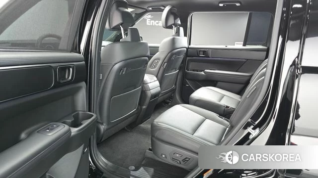 Hyundai Santa Fe (MX5) 2024 Черный из Кореи, фото 2