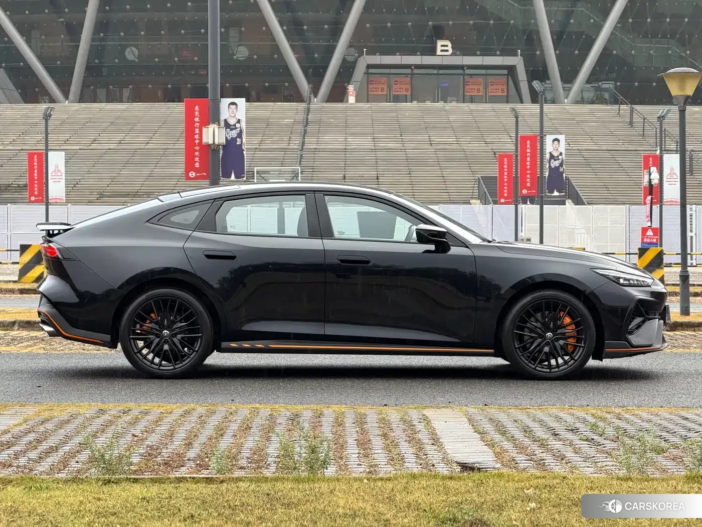 Chang'an Changan UNI-V 2025 Черный из Китая, фото 2