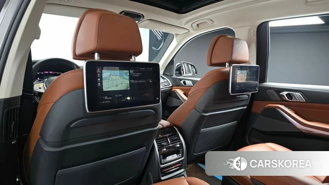 BMW X7 (G07) 2022 Золотой из Кореи, фото 2