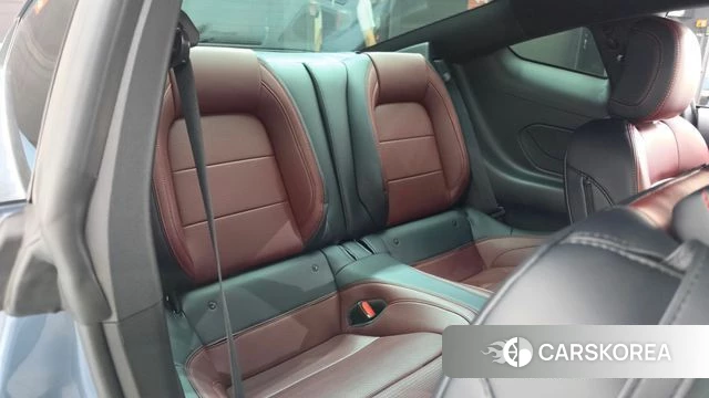 Ford Mustang 7th Generation 2025 Небесно-голубой из Кореи, фото 2