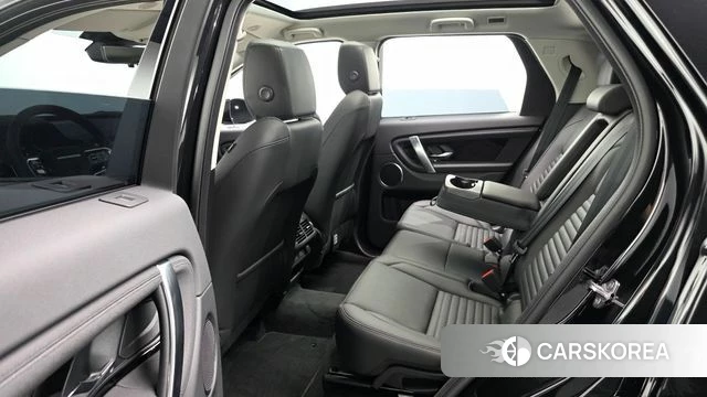 Land Rover Discovery Sports 2nd Generation 2025 Черный из Кореи, фото 2