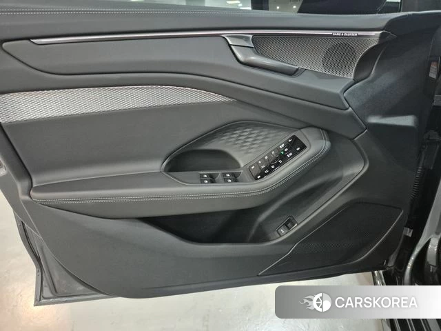 Audi A6 (C9) 2026 Серый из Кореи, фото 2
