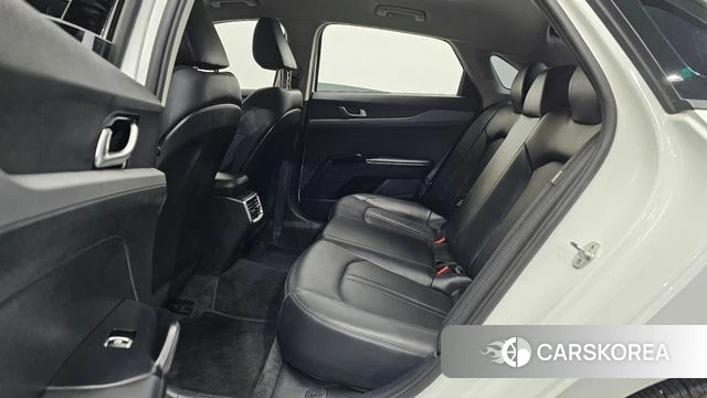 Kia K5 3rd generation 2023 Белый из Кореи, фото 2