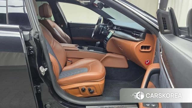 Maserati Quattroporte 2018 Черный из Кореи, фото 2