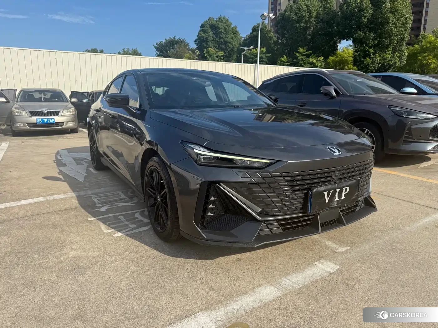 Chang'an Changan UNI-V 2023 Silver/gray из Китая, фото 2