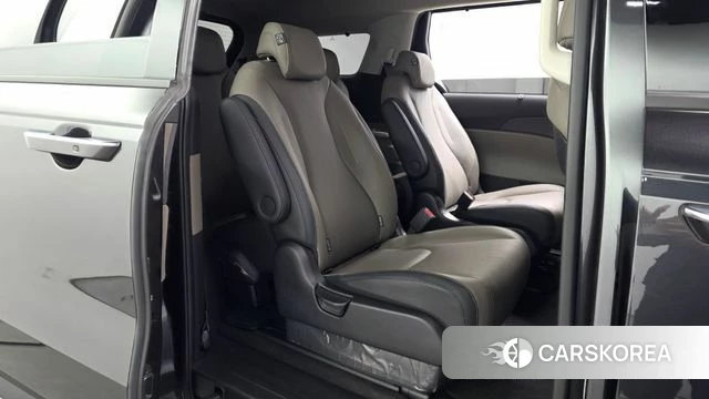 Kia The New Carnival 4th Generation 2023 Серый из Кореи, фото 2