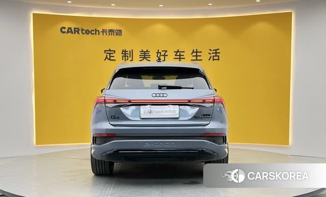 Audi Q4 2024 Синий из Китая, фото 2