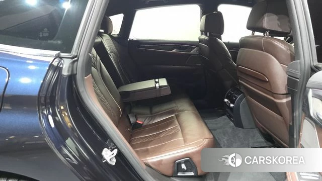 BMW 6 Series GT (G32) 2022 Черный из Кореи, фото 2