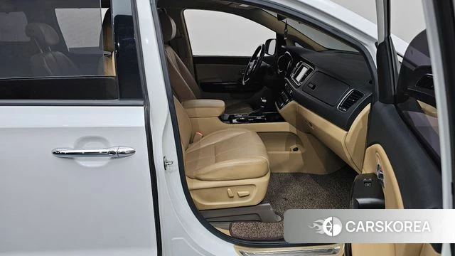 Kia The New Carnival 2019 Белый из Кореи, фото 2