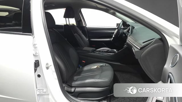 Hyundai Sonata (DN8) 2023 Белый из Кореи, фото 2